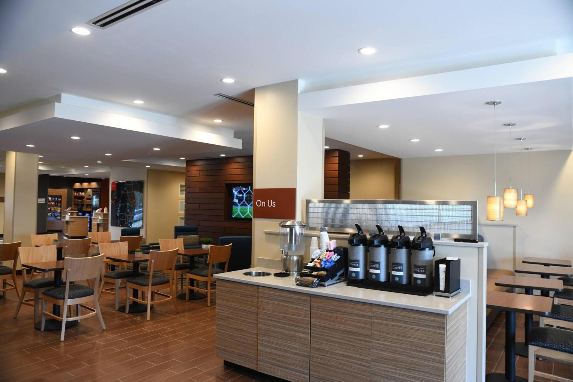 Towneplace Suites Kansas City At Briarcliff Exterior foto